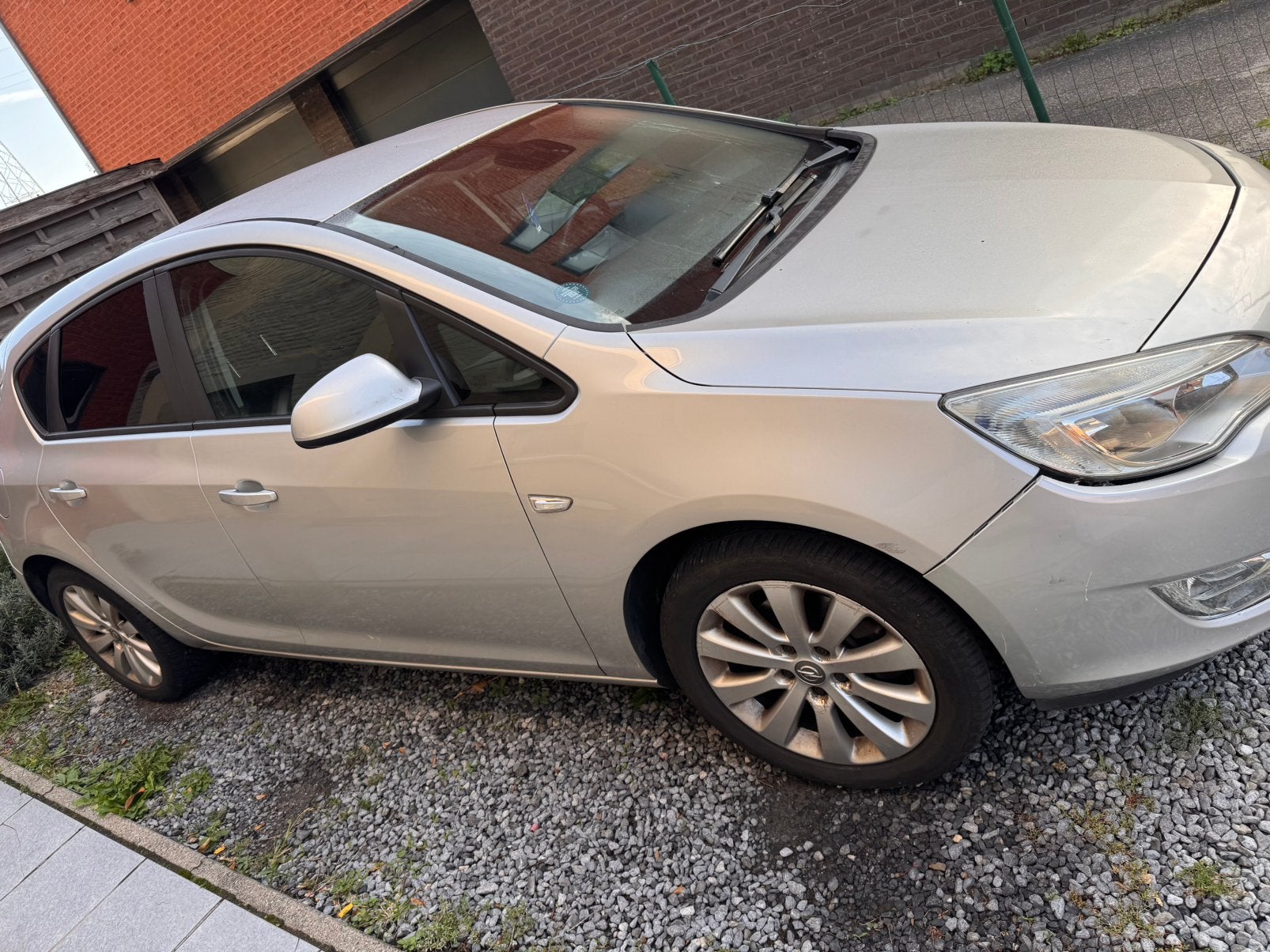 Opel astra 2011 liège problème d’alternateur, Diesel, Te koop, Astra