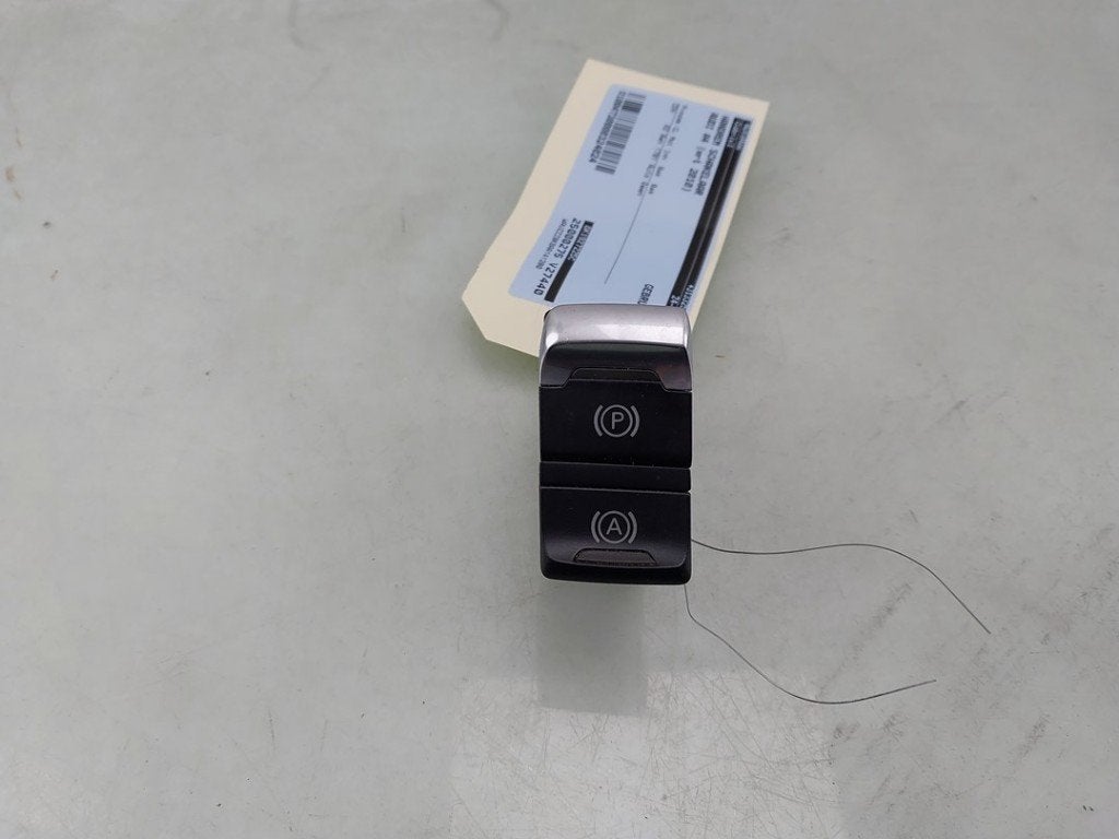 COMMUTATEUR FREIN A MAIN ELECTRIQUE Audi A4 Avant (B8), Utilisé, Audi