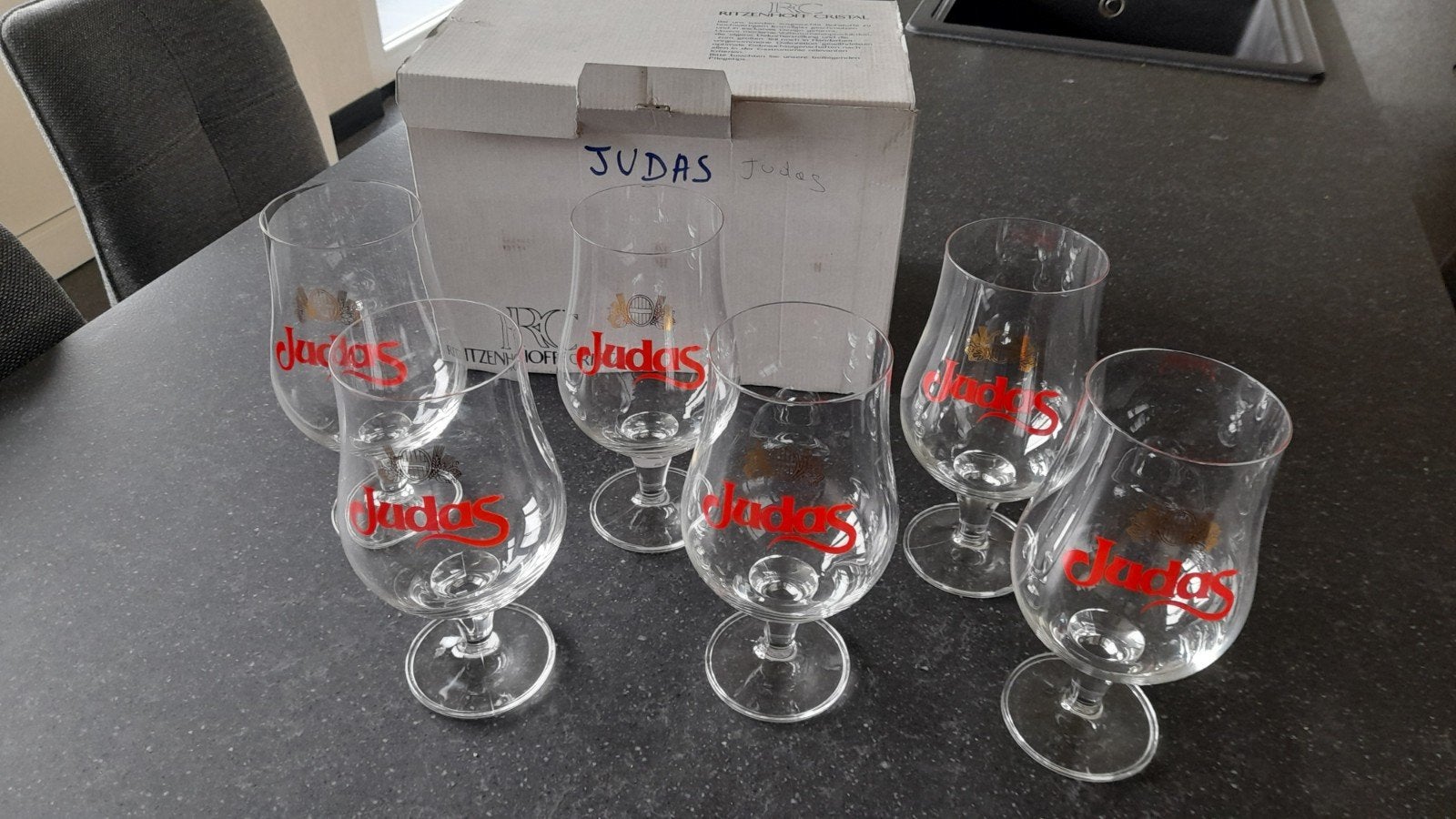 Judas bierglazen, Verzamelen, Glas en Drinkglazen, Ophalen