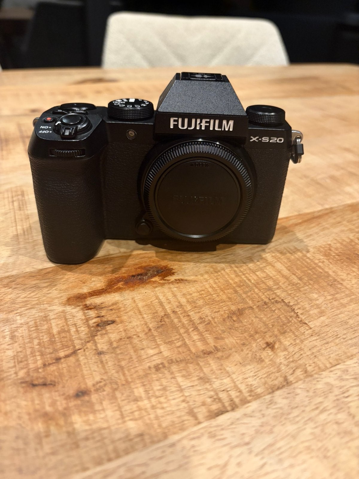Fujifilm X-S20 - Appareil photo système - Très bon état, TV, Hi-fi & Vidéo, Comme neuf, Fujifilm, Appareil photo hybride, Manuel