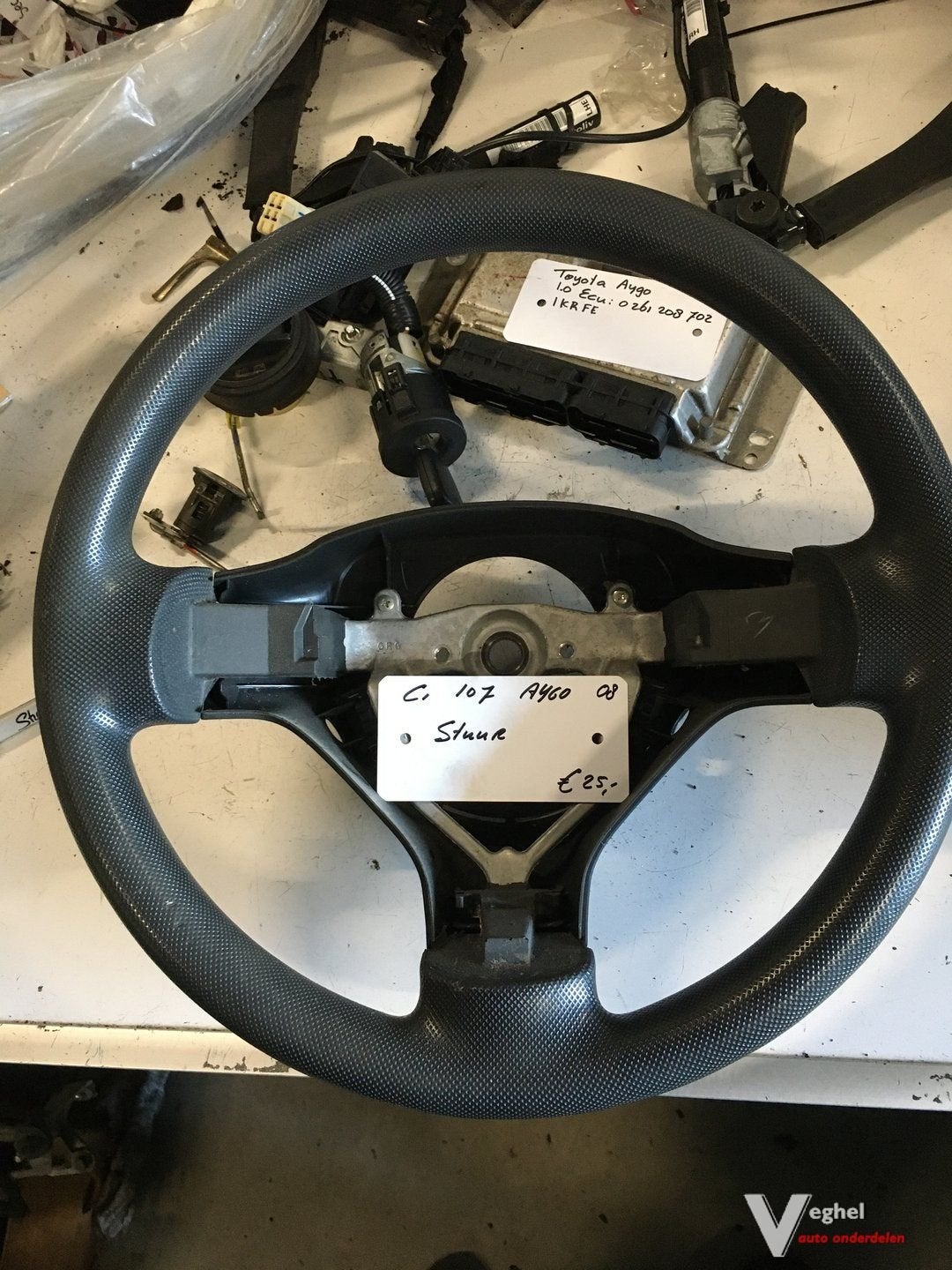 Citroen C1 Toyota Aygo Peugeot 107 1.0 2008 Stuur, -, Utilisé, -, -