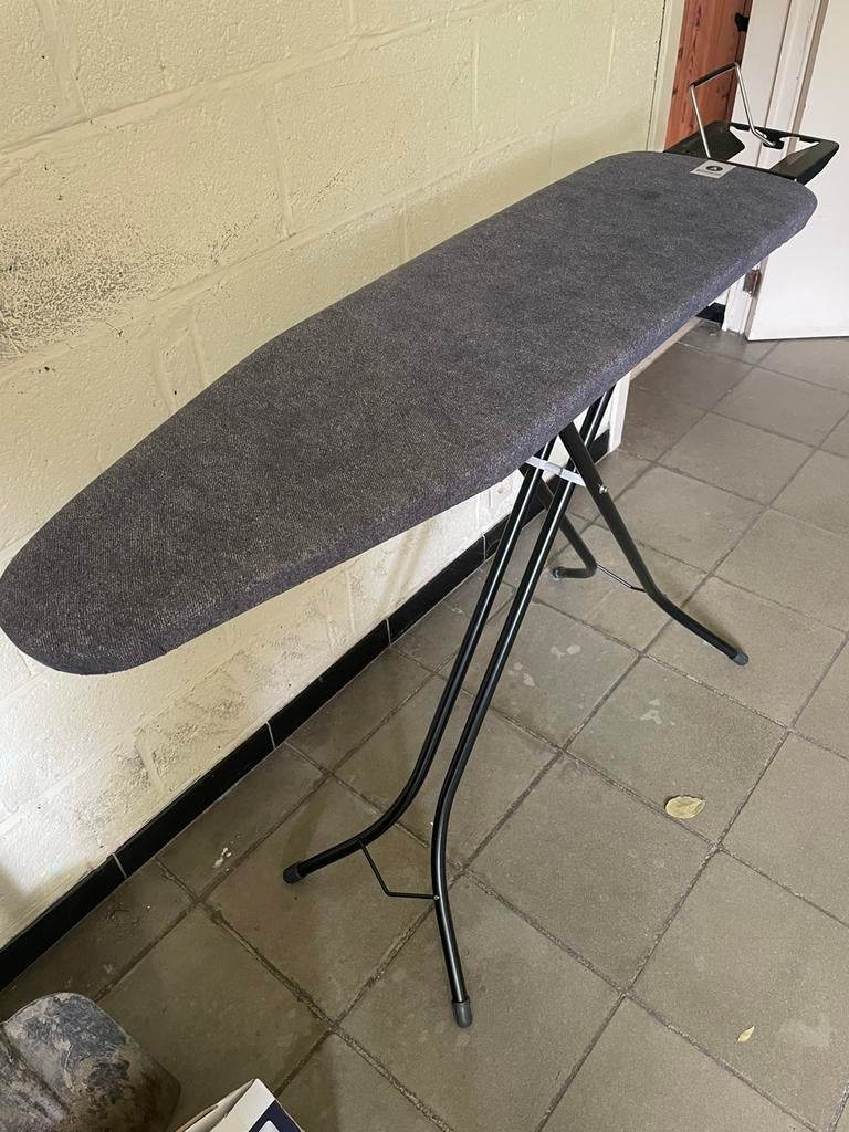 Fer à vapeur et planche à repasser, Electroménager, Enlèvement, Comme neuf