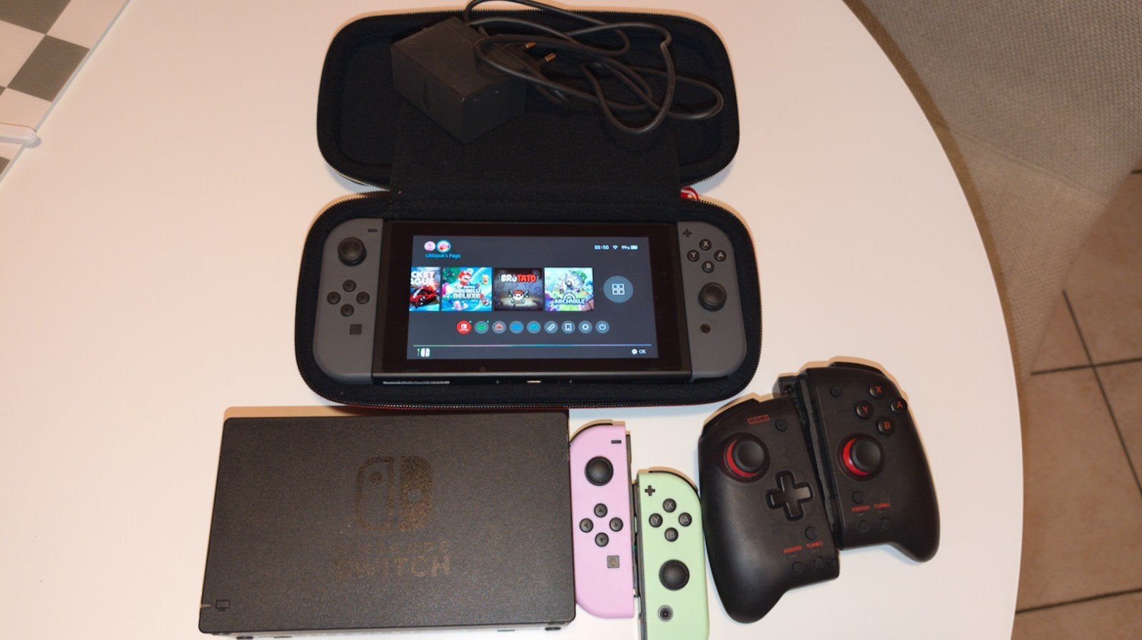 Nintendo switch V2 2019 32 GB, Enlèvement ou Envoi, Comme neuf, Avec 3 manettes ou plus, Switch 2019 Upgrade