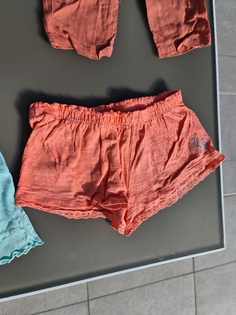 Korte broek Lemon Beret 116, Ophalen, Zo goed als nieuw, Broek