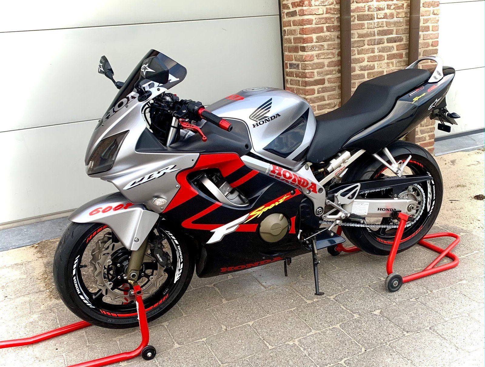 Honda CBR600F, 600 cm³, Occasion, 4 cylindres, Sport