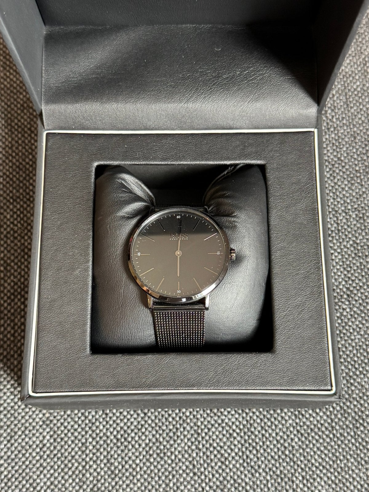 Montre hugo bosse, Enlèvement, Comme neuf