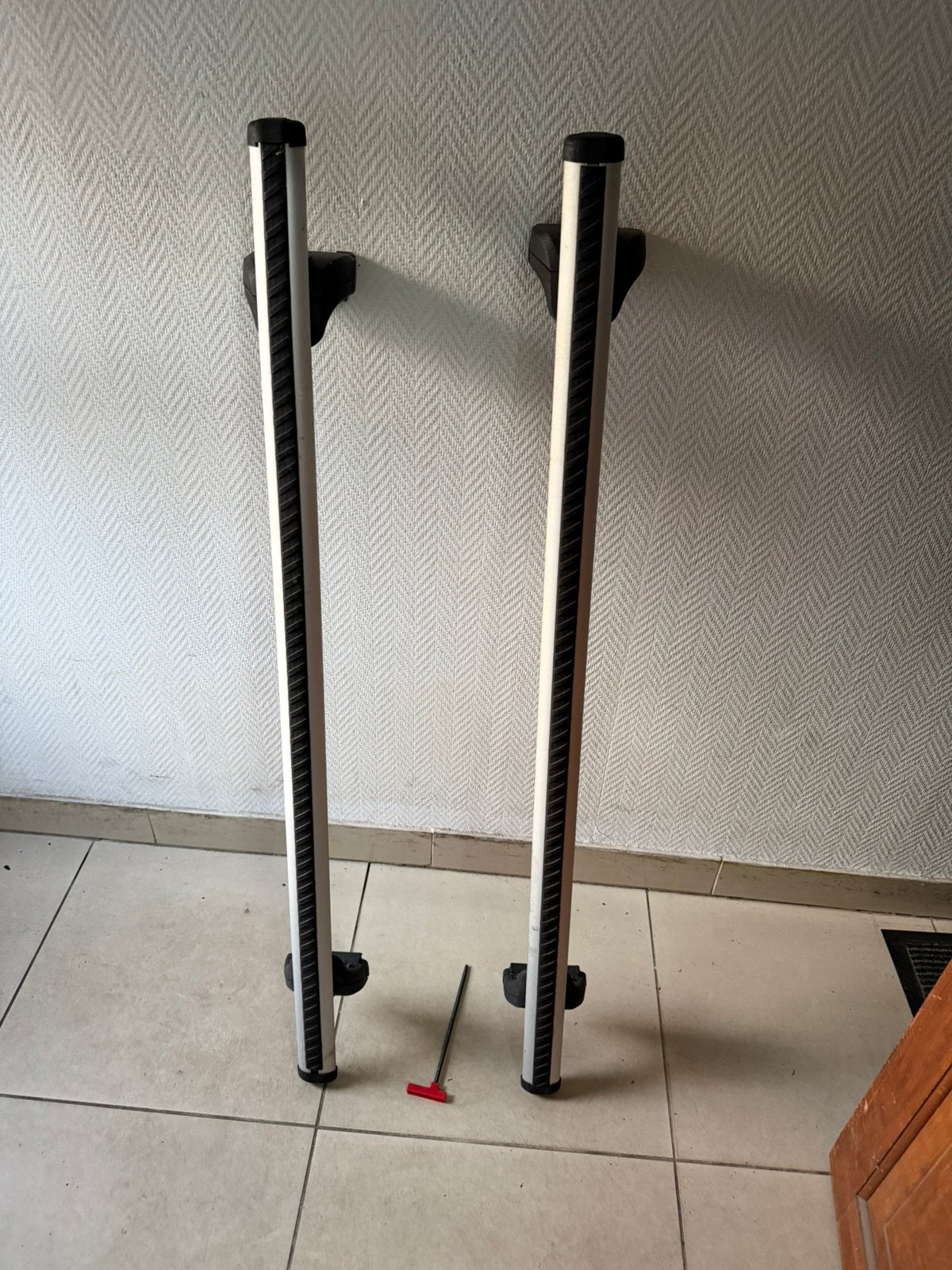 Dakdragers flush rail thule, Ophalen, Zo goed als nieuw