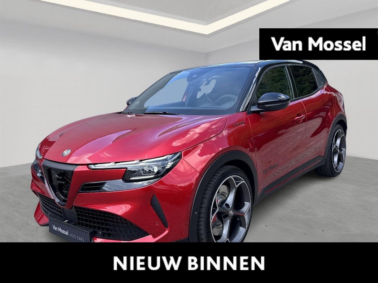 Alfa Romeo Junior BEV 280 - 54 kWh Elettrica 280 Veloce VERW, 281 pk, Stof, Gebruikt, Zwart