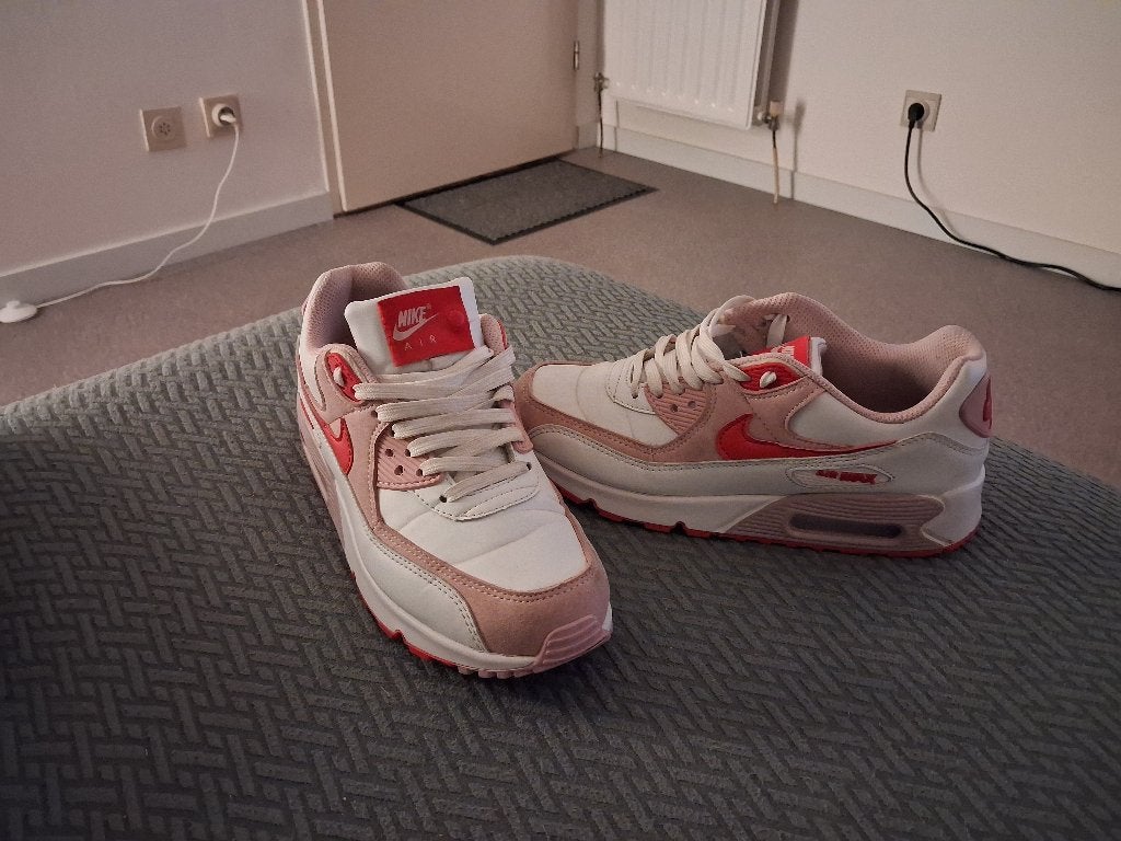 Nike air max Mt 39, Kleding | Dames, Nike, Ophalen of Verzenden, Sneakers, Roze