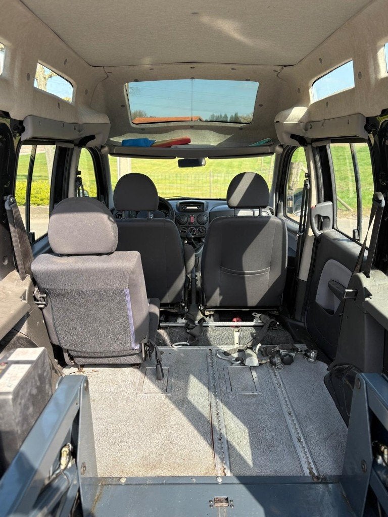 ️️️♿️Fiat Doblo 1.9d Rolstoellift Invalide Mindervalide TPMR, Autos, Achat, Doblo, Diesel, https://public.car-pass.be/vhr/0c76c8d5-8c23-4e15-af3b-3055a6f0ea4a
