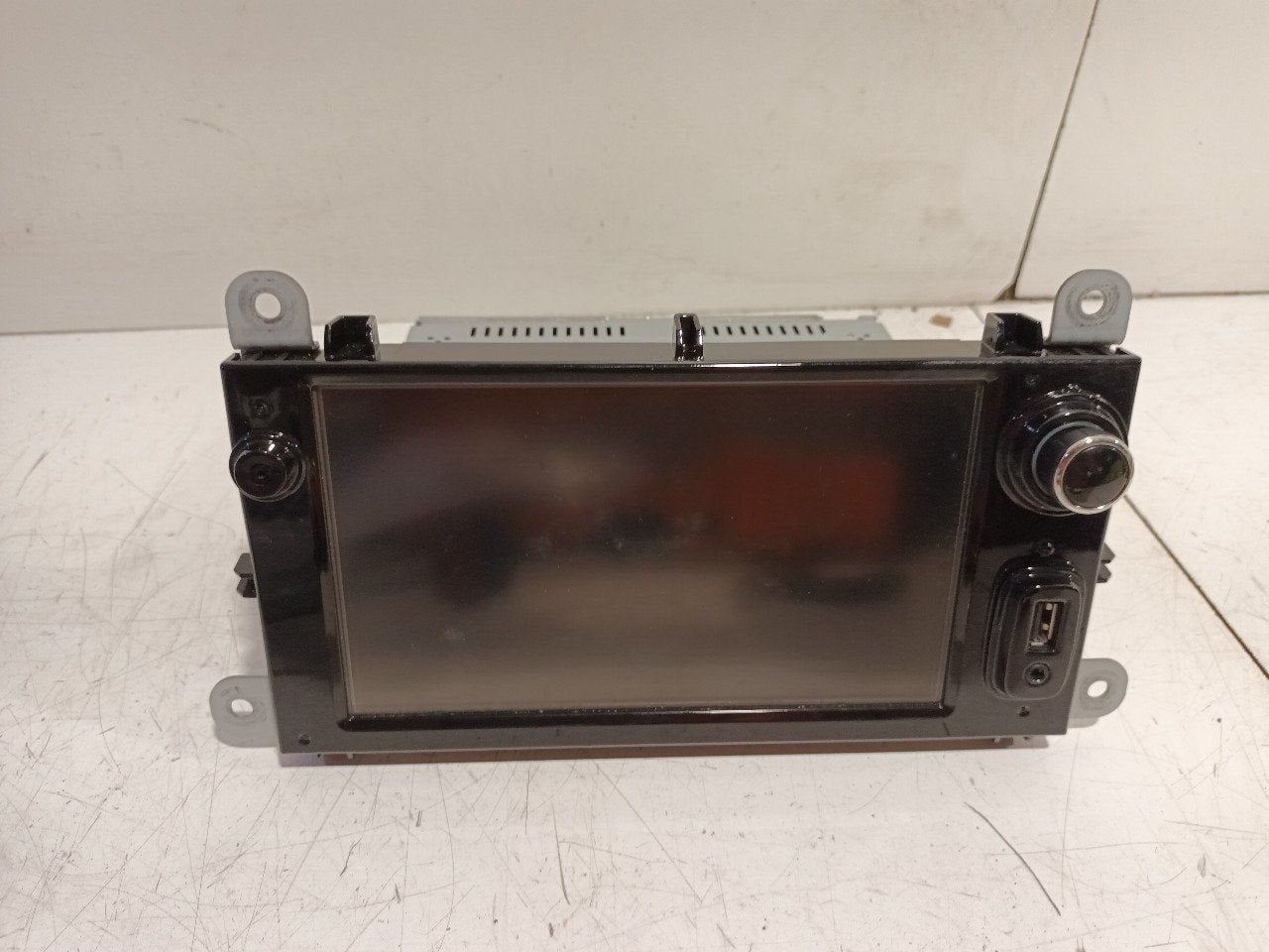 Navigatiesysteem Renault Clio, Onderdelen@venauto.nl, Van der Ven Autorecycling B.V., Ettenseweg 76, 4706 PB Roosendaal, The Netherlands