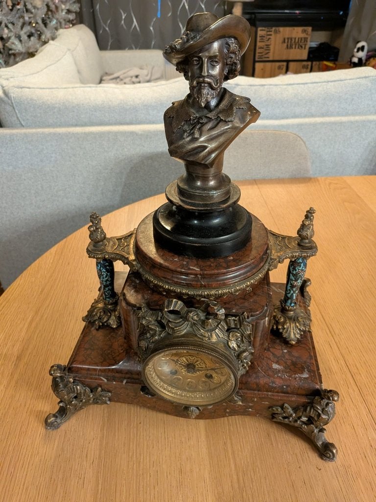 Ancienne pendule de cheminée en bronze doré et marbre rouge., Enlèvement