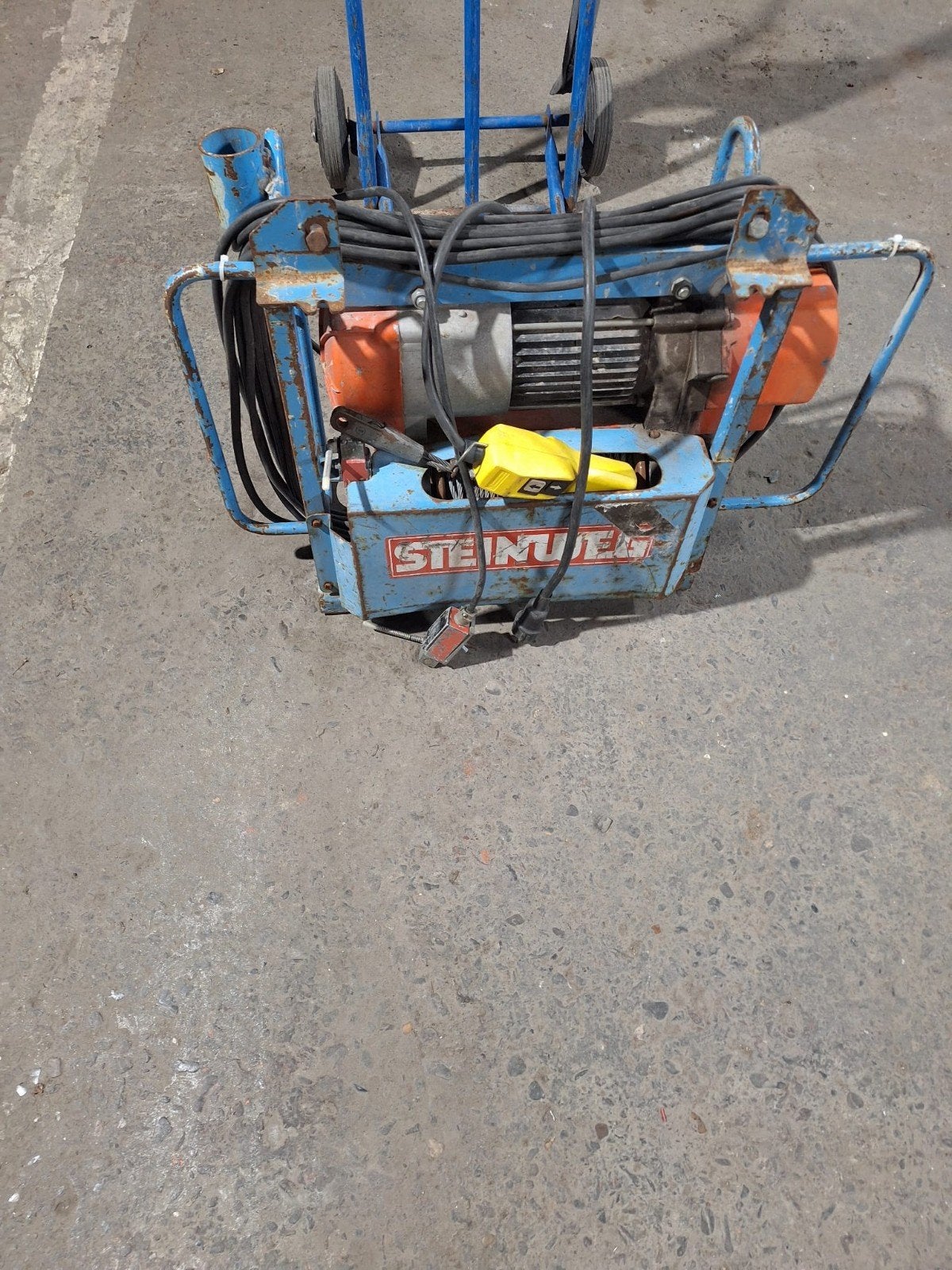 Monte charge 13m, fonctionne bien, Bricolage & Construction, Monte-charges, Enlèvement ou Envoi