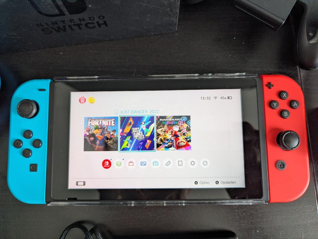 Nintendo switch, Enlèvement