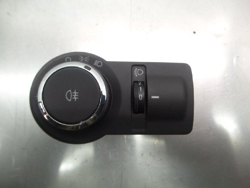 LICHTSCHAKELAAR Daewoo / Chevrolet Aveo (|96892015|), Gebruikt, Daewoo