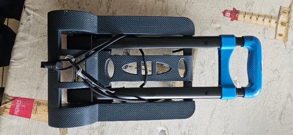 Steekwagentje, Minder dan 60 liter, Ophalen, Zo goed als nieuw, Steekwagen
