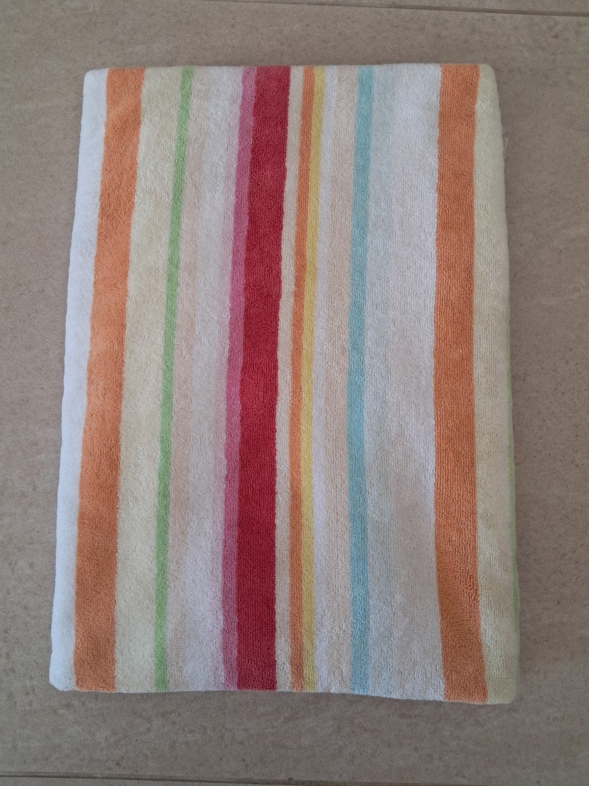 Grande serviette de plage avec lignes colorées, Vacances, Vacances | Soleil & Plage