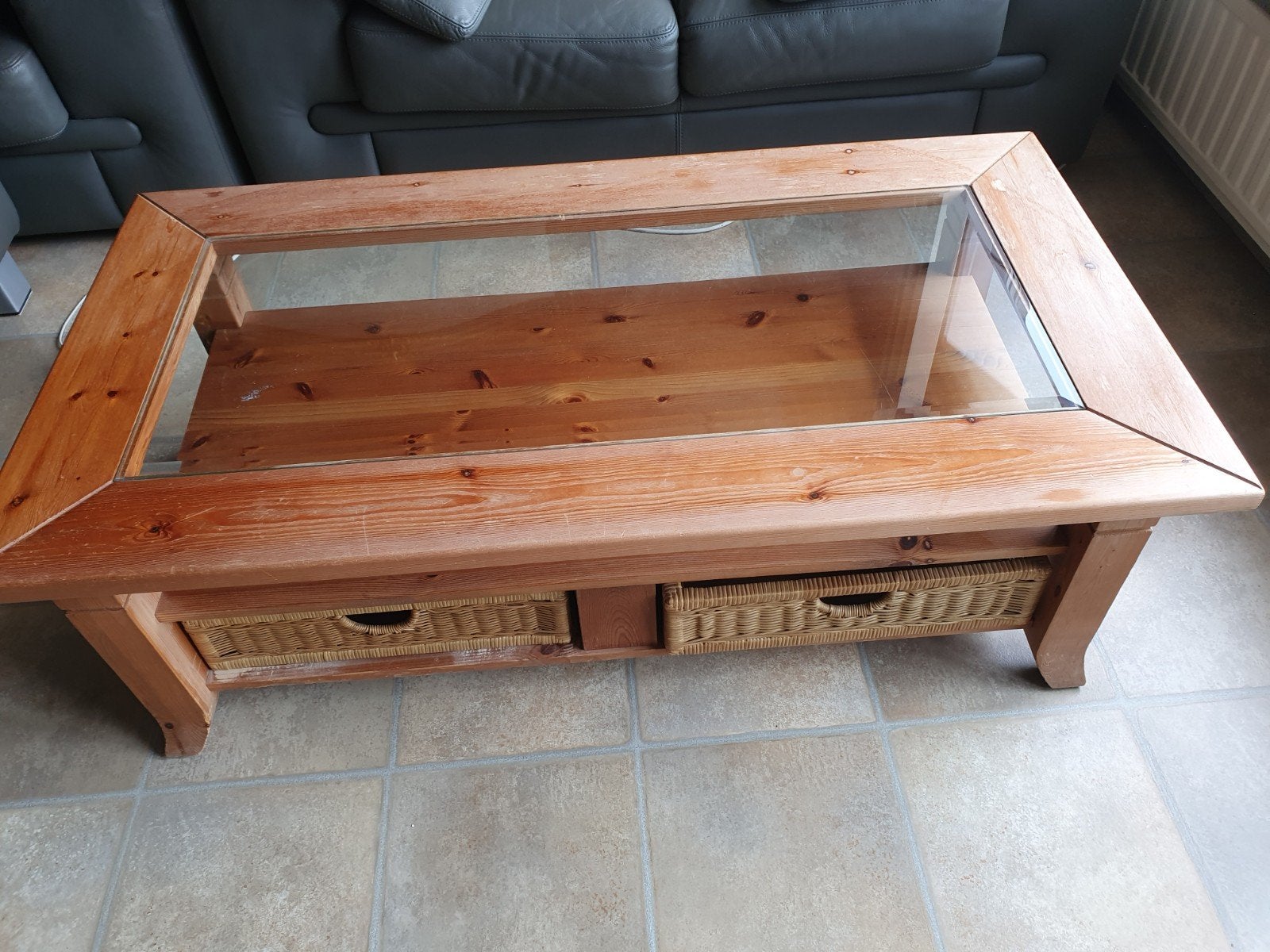 Salontafel met glas ., Huis en Inrichting, Ophalen, Glas