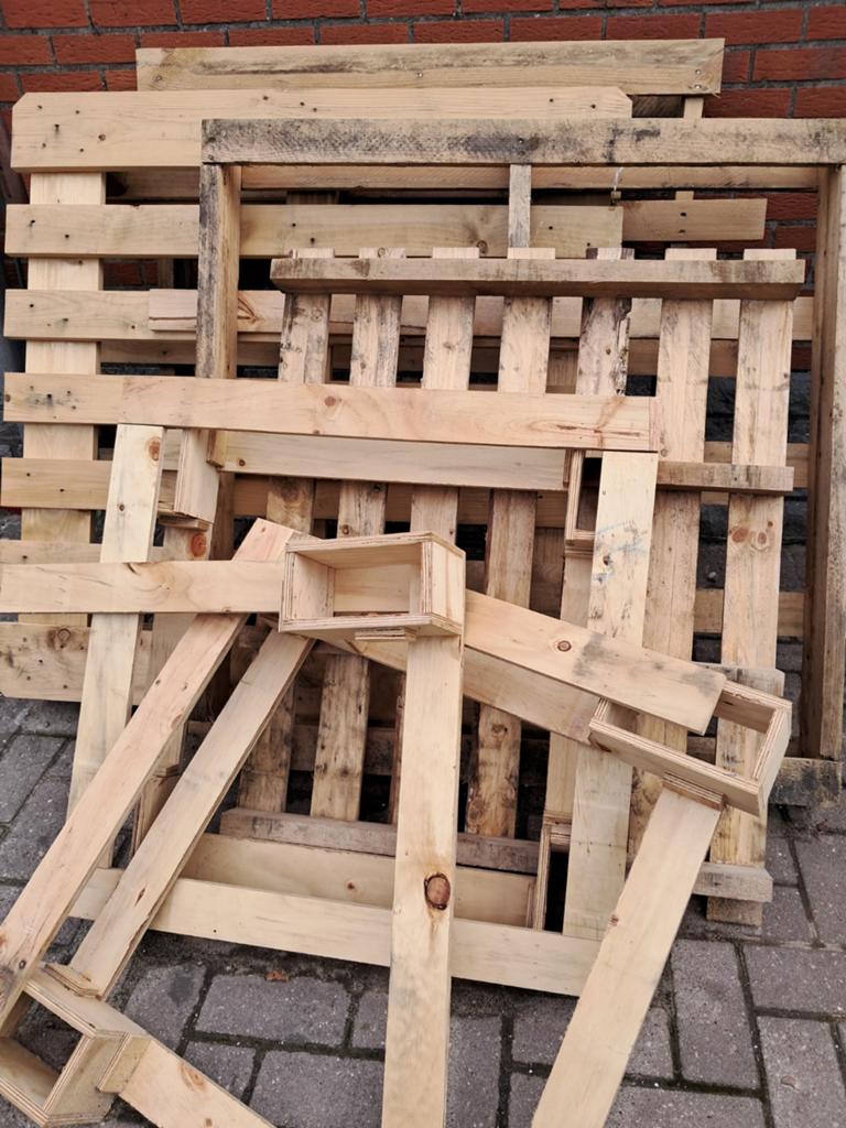 Verschillende houten paletten, Tuin en Terras, Brandhout, Ophalen