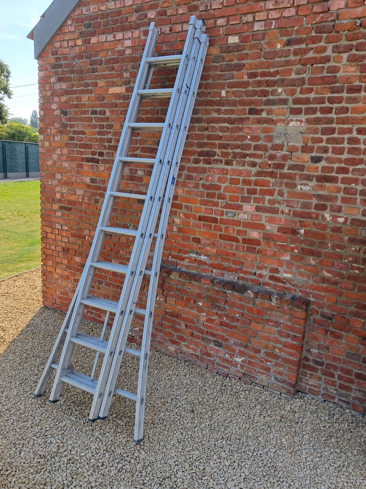 Ladder.  2.75m hoog, Ophalen, Ladder