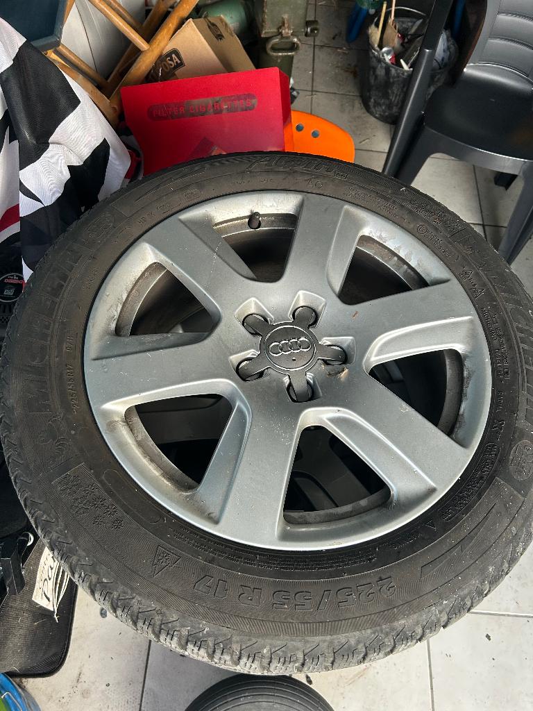 Audi 4x17 pouces, Enlèvement, 17 pouces, Pneus hiver, Jante(s)