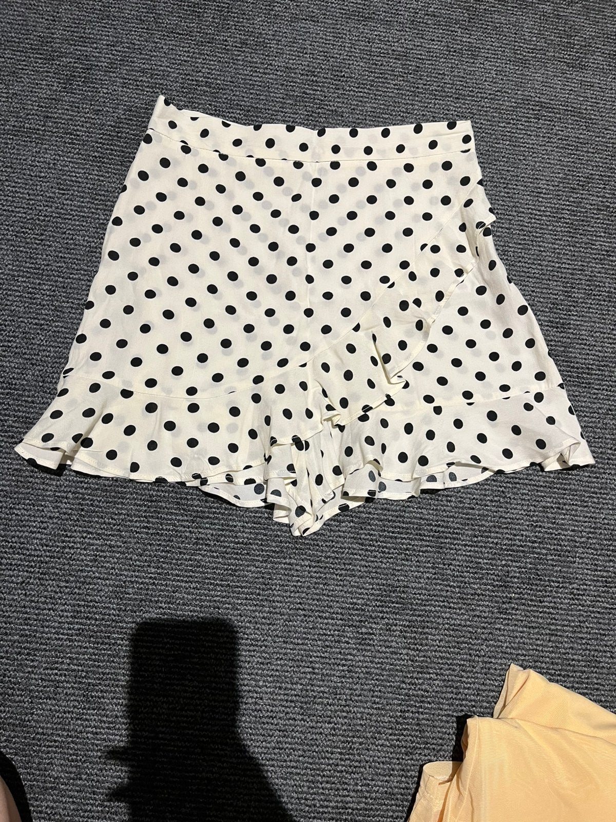 ZARA skort met stippen, Kleding | Dames, Rokken, Zo goed als nieuw, Maat 34 (XS) of kleiner, Verzenden