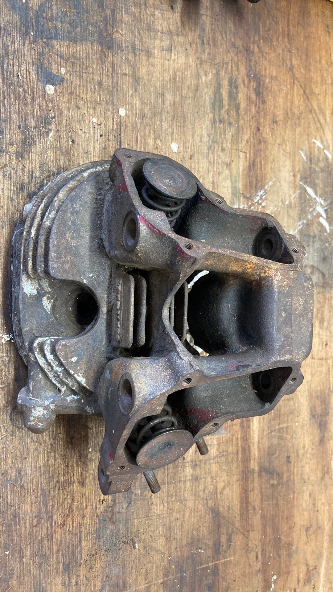 BSA B31 cilinderkop 65-1157 cast iron gietijzer, Motoren, Ophalen