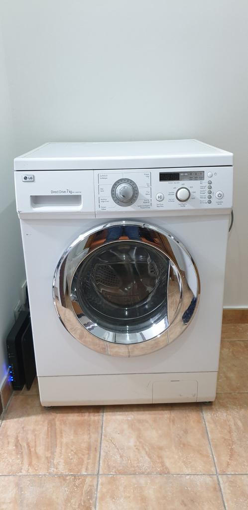 LG Electronics Direct Drive WD-14360FDB, 1200 à 1600 tours, 6 à 8 kg, 85 à 90 cm, Comme neuf