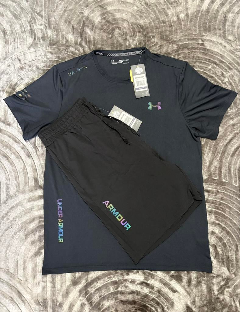 Under Armour zwarte set maat L, Kleding | Heren, Sportkleding, Maat 52/54 (L), Zwart, Nieuw, Ophalen of Verzenden