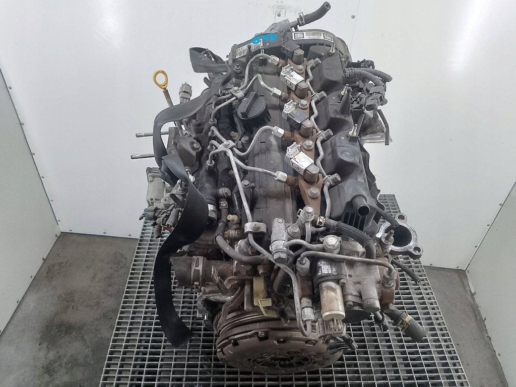 Moteur 1ADFTV Nu AVENSIS TOYOTA, Envoi, Utilisé, Skoda