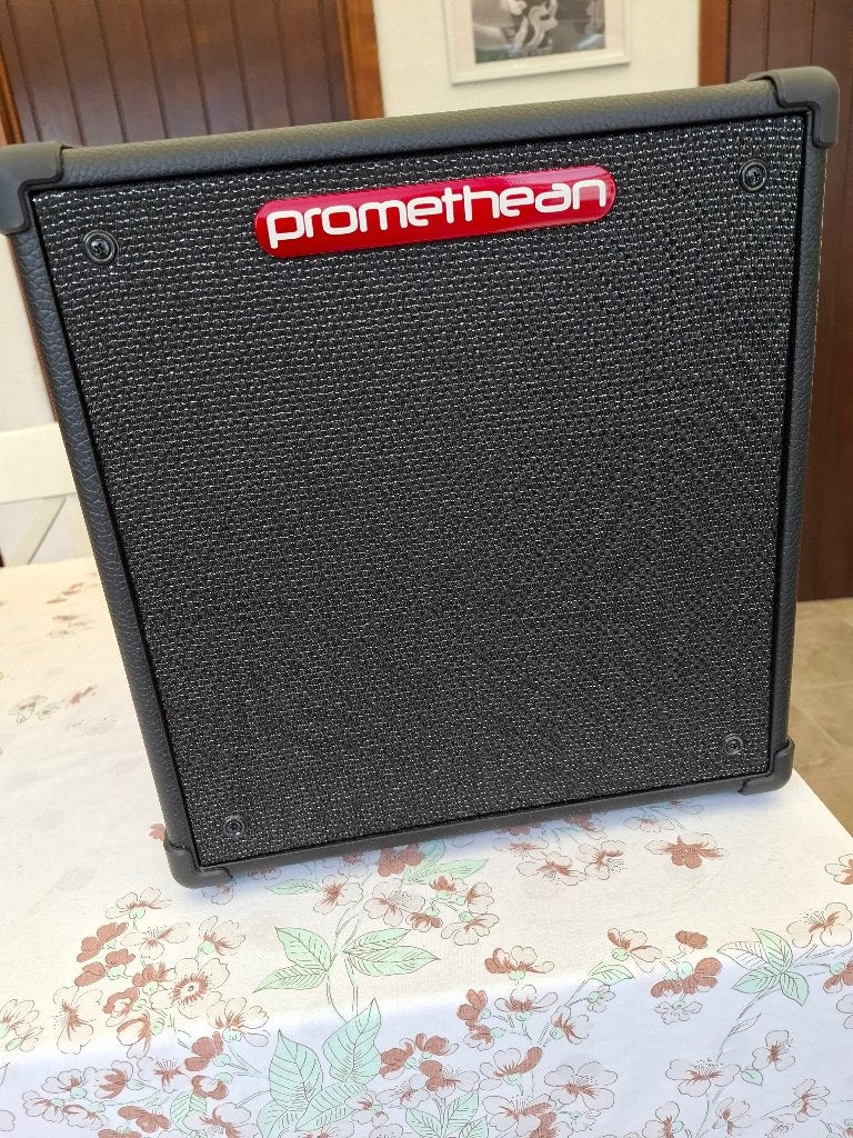 Basversterker ibanez promethean 20Watt, Ophalen, Zo goed als nieuw
