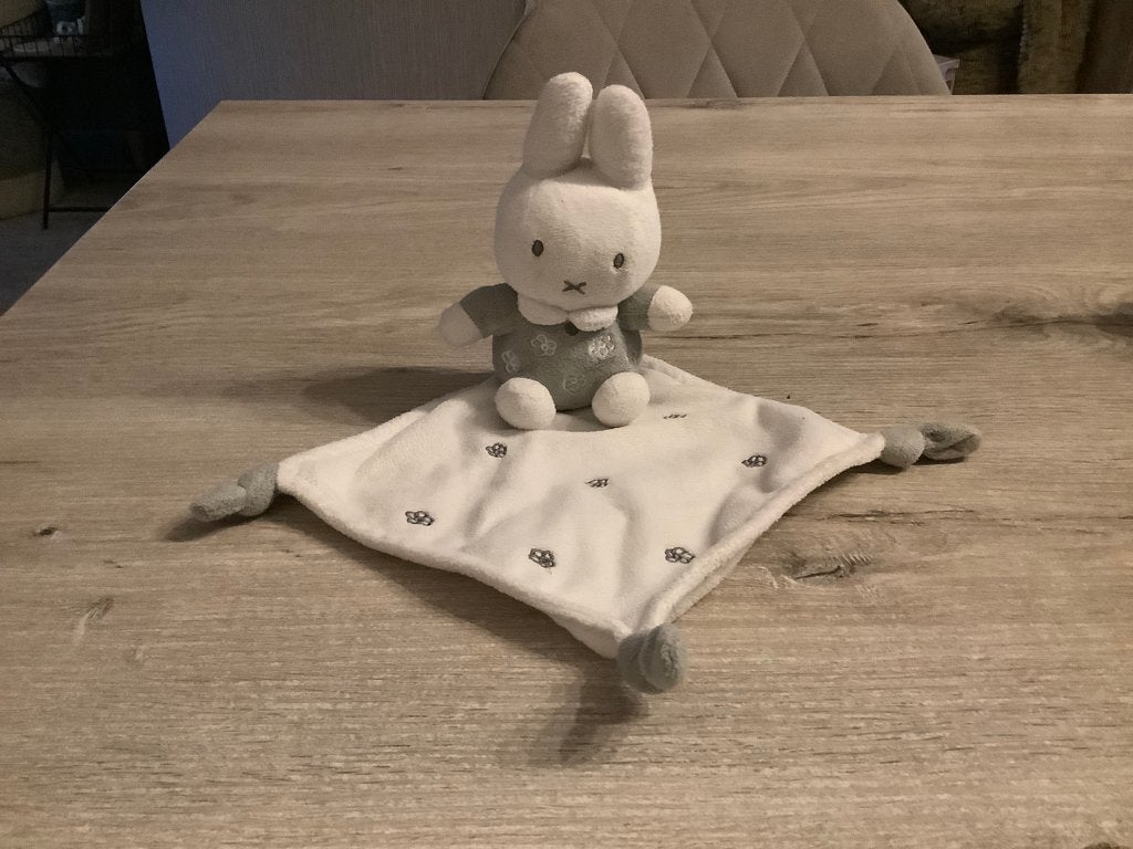 Doudou en peluche Miffy, Autres marques, Nijntje, Comme neuf, Moyen (20 à 80 cm)