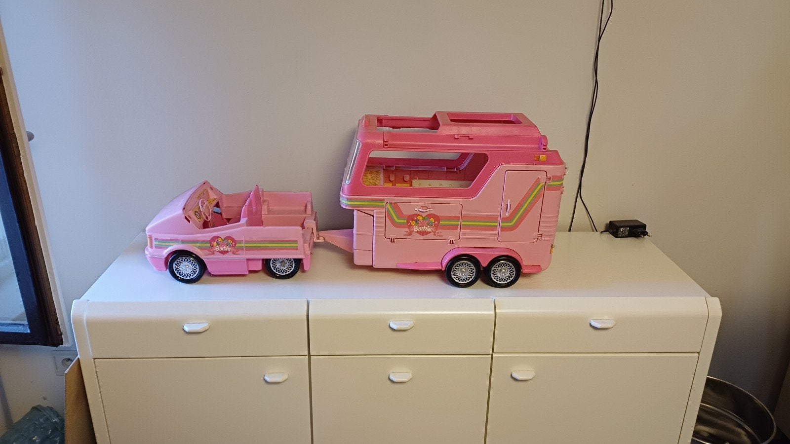 vintage Barbie meubels en auto's...., Ophalen, Gebruikt
