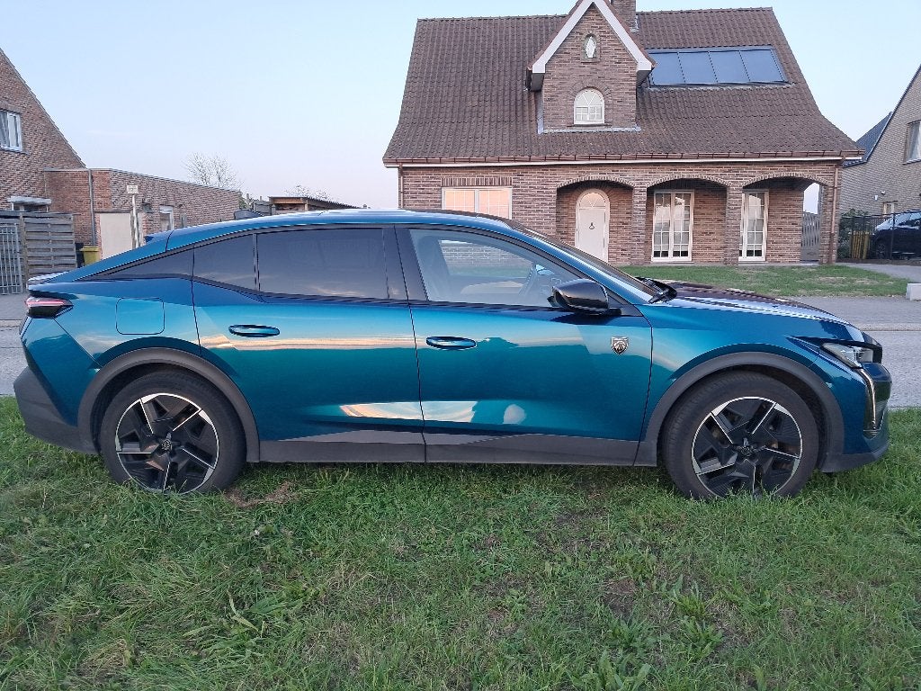 Goed onderhouden jonge Peugeot 408, 40300 km met Carpass., Autos, Achat, Euro 6, Carnet d'entretien, Noir