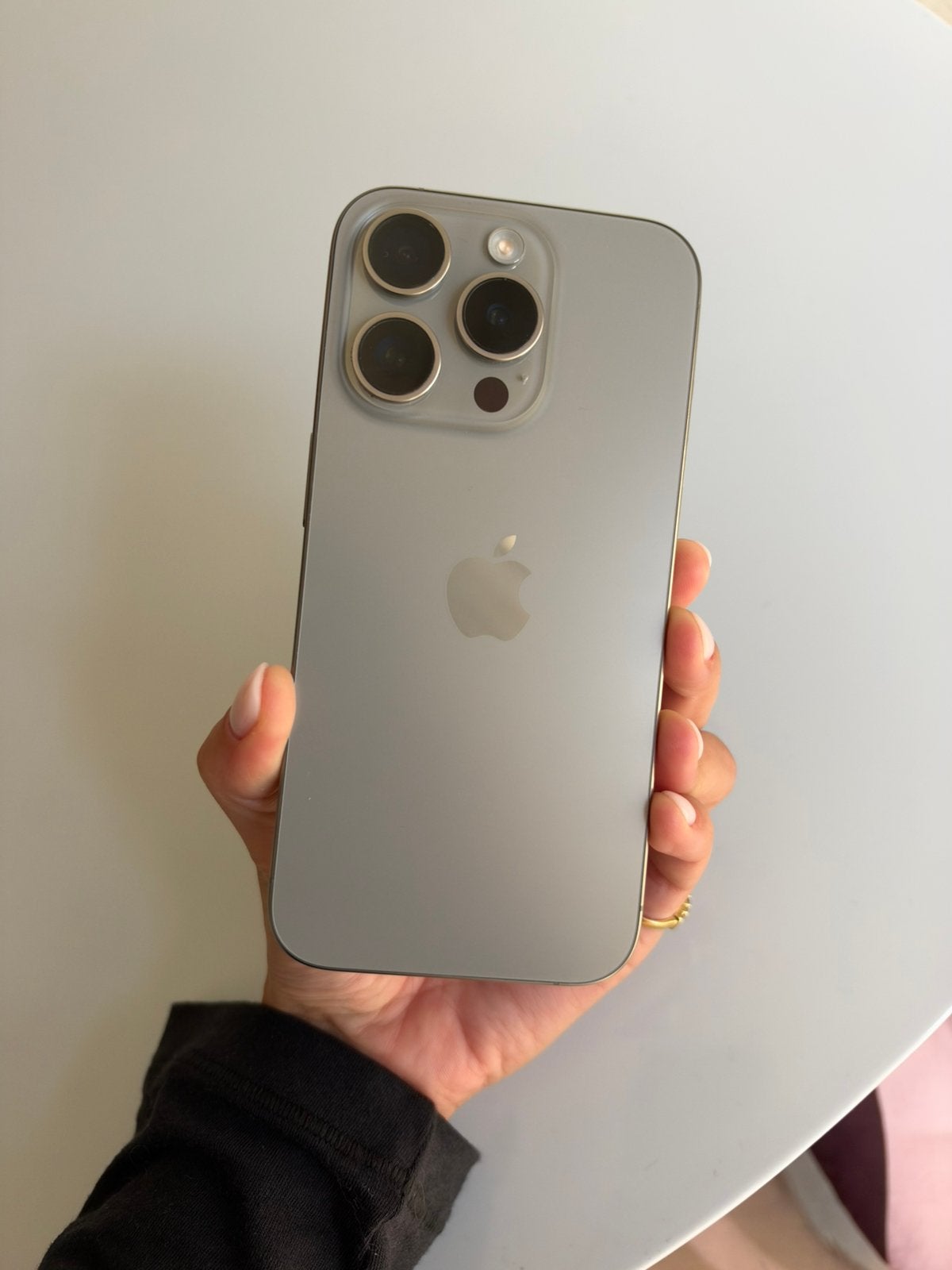 iPhone 15 Pro 256 GB – zeer goede staat, Telecommunicatie, Zo goed als nieuw, 81 %, Zonder simlock, Ophalen