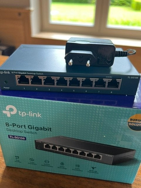 TP-Link Switch TL-SG108, Informatique & Logiciels, Commutateurs réseau, Enlèvement, Comme neuf