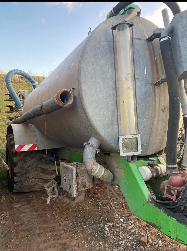 Joskin 13.000L, Ophalen