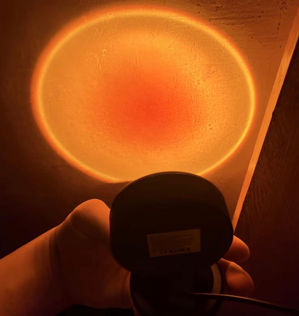 Lampe de projection LED - Port USB  - Coucher de soleil, Maison & Meubles, Lampes | Lampes en vrac, Neuf, Enlèvement