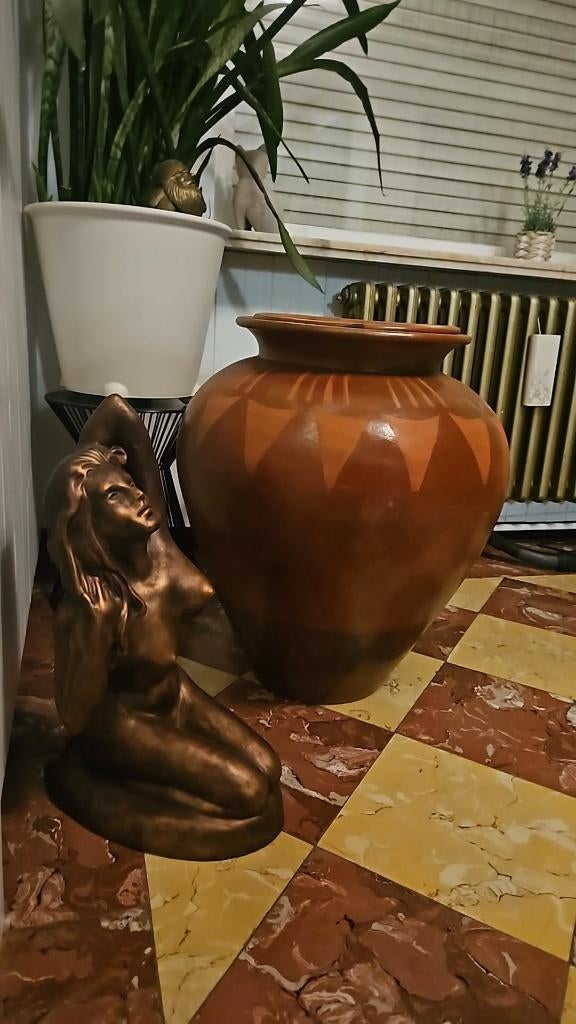 traditionele Sasak-aardewerk pot met deksel / decoratie, Antiek en Kunst, Antiek | Keramiek en Aardewerk, Ophalen
