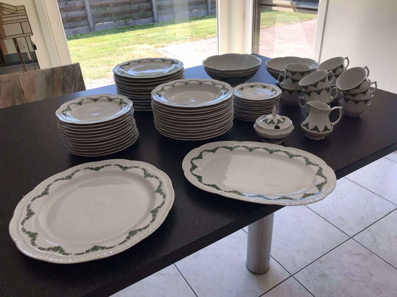 Servies, Ophalen