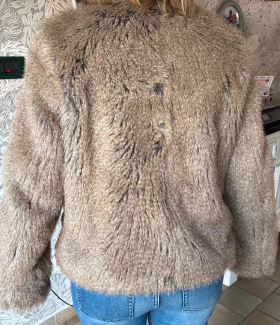 Veste fausse fourrure, Enlèvement ou Envoi, Comme neuf