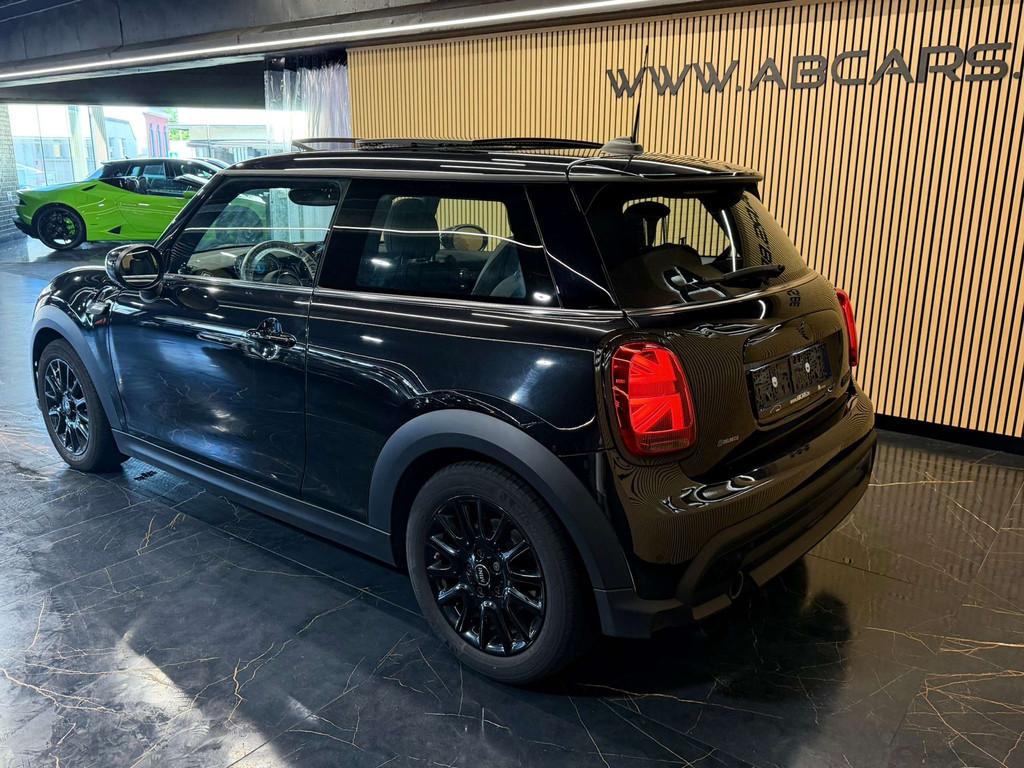MINI Cooper 1.5i * GARANTIE 12 MOIS * 1ER PROPRIETAIRE * SPO, 100 kW, 4 zetels, Gebruikt, Zwart
