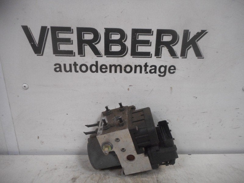 BLOC ABS (FREINS ANTI-BLOCAGE) Peugeot 406 Coupé (8C), Robert Bosch AG, Utilisé, Robert-Bosch-Allee 1
74232  Abstatt, DE, Engineering@bosch.com