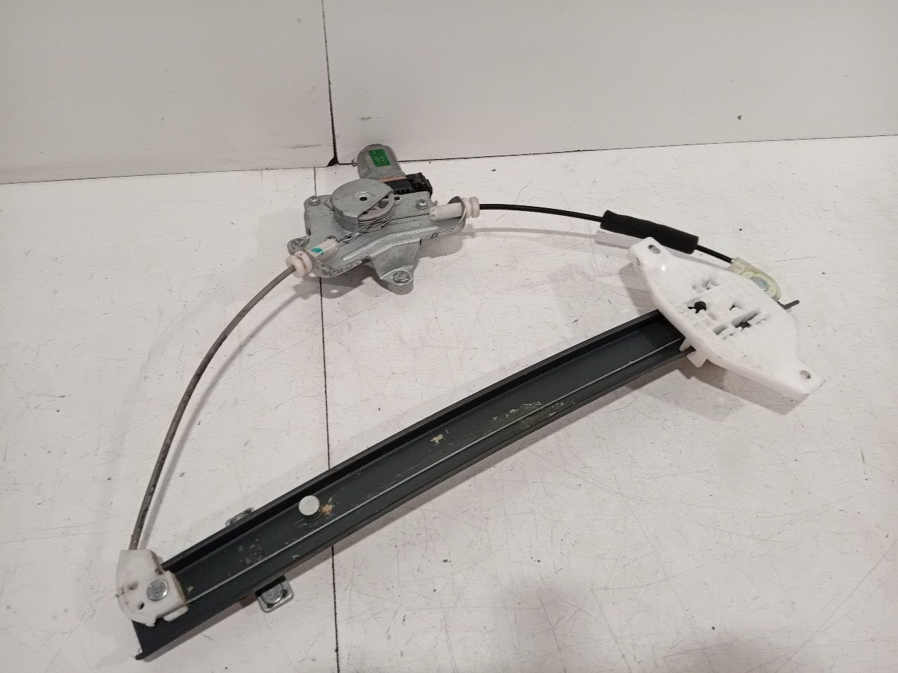 Raammechaniek elektrisch rechts voor Opel Antara, Onderdelen@venauto.nl, Van der Ven Autorecycling B.V., Ettenseweg 76, 4706 PB Roosendaal, The Netherlands