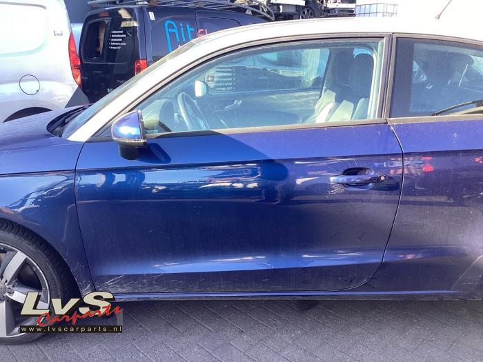 Portier 2Deurs links van een Audi A1 (LX5Q), Gebruikt, -, Deur, -