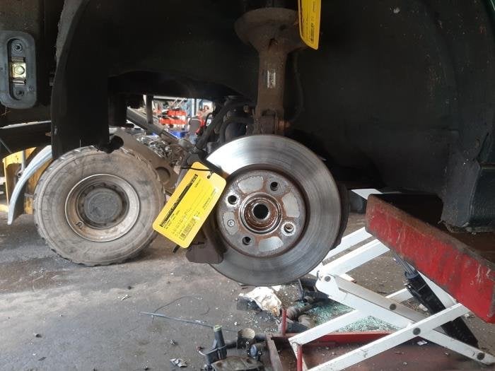Wielnaaf voor van een Volkswagen Golf, Gebruikt, -, Volkswagen, -