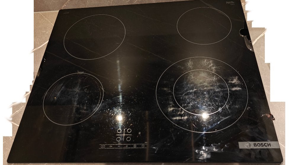 Bosch PKF611BB2E - plaque vitrocéramique avec fissure!, 4 zones de cuisson, Enlèvement, Utilisé, Encastré