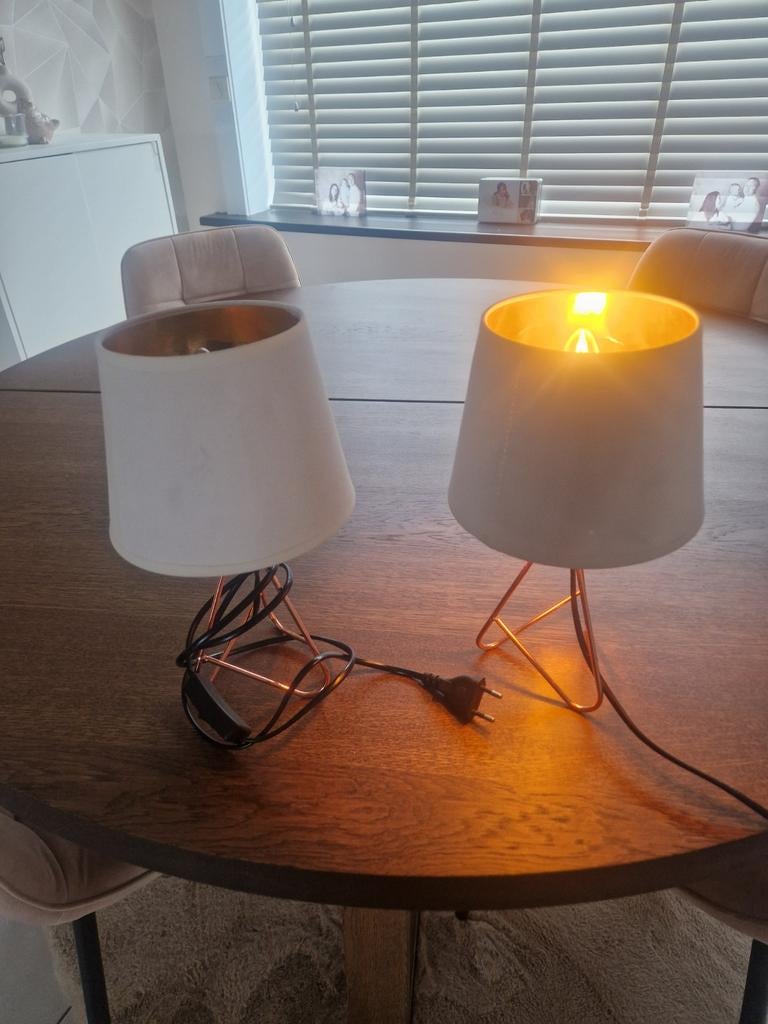 2 nachtlampen te koop, Ophalen