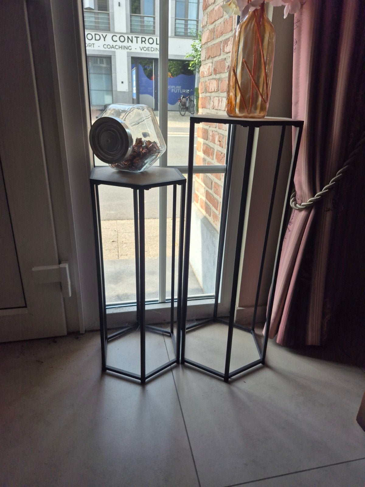 bijzettafeltjes, Huis en Inrichting, Woonaccessoires | Zuilen en Pilaren, Ophalen
