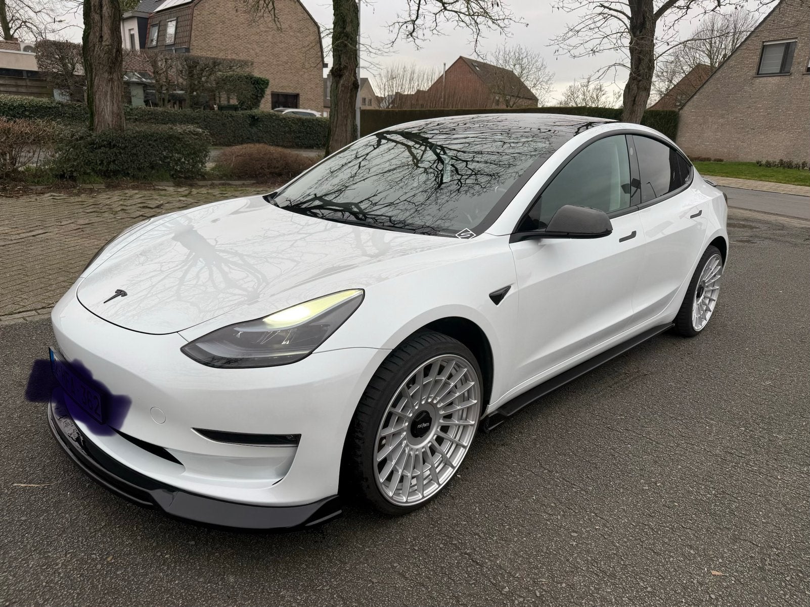 Tesla model 3 , dual motor, AWD, Auto's, 4 deurs, Zwart, Wit, Elektrisch